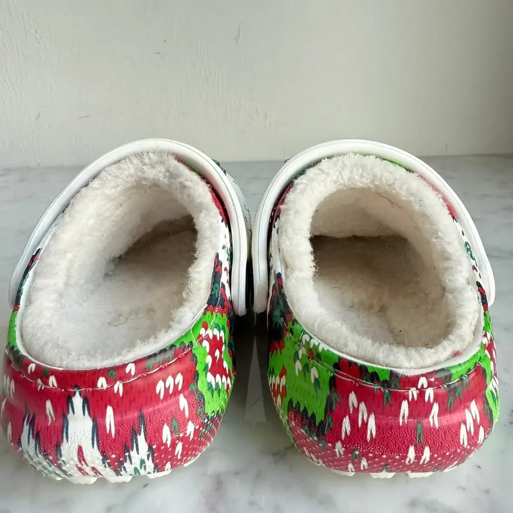 Crocs Classic Clog Fuzzy Lined Christmas Print with Charms Toddler 5